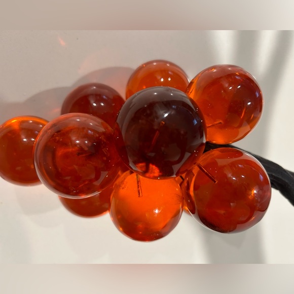 Vintage lucite grapes cluster! - Picture 6 of 7